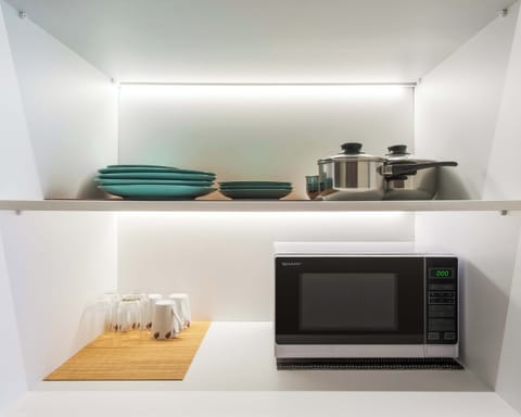 Kitchenware available on the suite