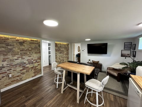 living/dining/kitchen