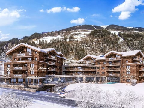 Residential Area, Architecture, Apartment, House, Home, Human Settlement, Balcony, Condominium, Suburb, Village