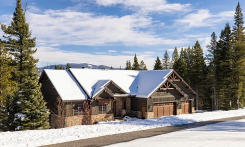 316 Antler Ridge exterior2
