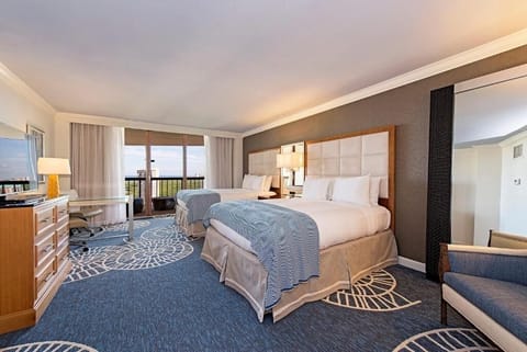 Unit with 2 Queen size beds