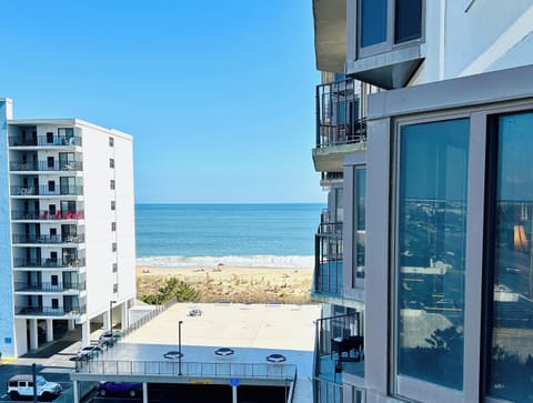 View from balcony of ocean and sundeck