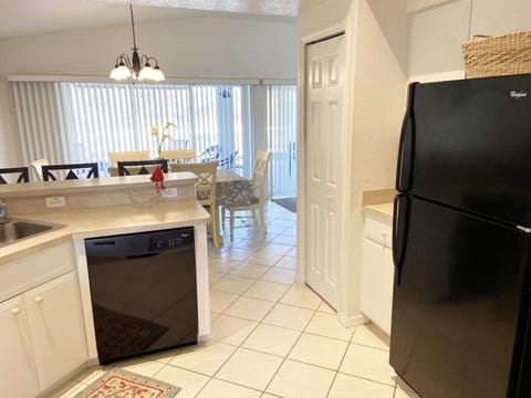 Peaceful Pool Escape – Close to Beach & Fun (313)