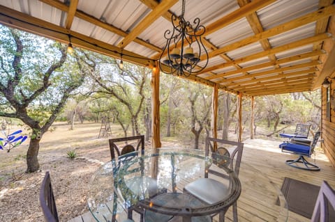 Johnson City Vacation Rental | Studio | 1BA | 420 Sq Ft | 3 Steps to Enter