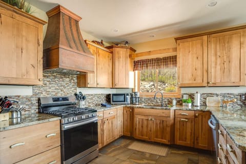 Fully stocked kitchen.