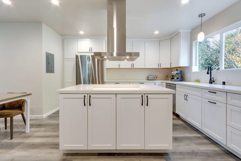 Kitchen | Cooking Basics Supplied