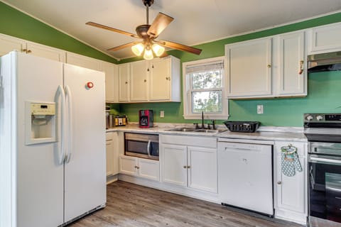 Kitchen | Dishwasher | Blender