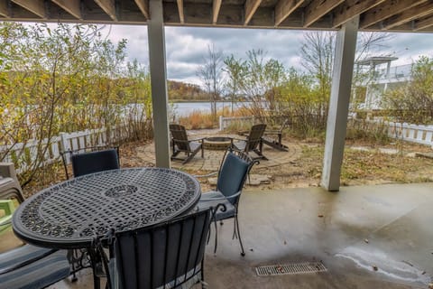 Basement | Back Patio | Fire Pit