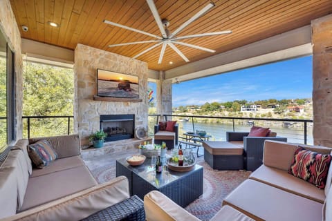 Amazing Covered Lake Facing Outdoor Patios