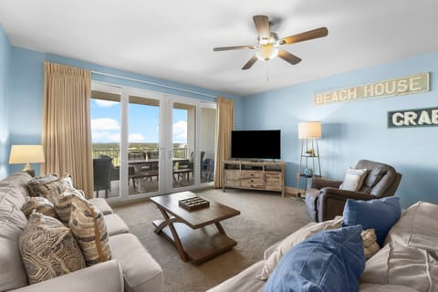 38-web-or-mls-9902 S Thomas Dr 1934-4
