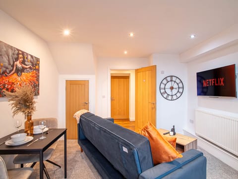 Living Room / Lounge