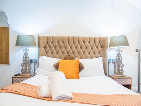 Sleep Tight in Huddersfield – Comfortable Bedrooms Designed for Rest