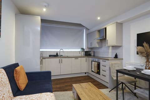 Relax in Style – Spacious & Modern Living Area in Huddersfield