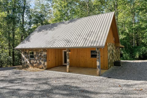 Architecture, Building, House, Cabin, Outdoors