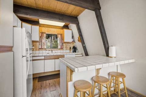 Simple but nicely appointed kitchen.