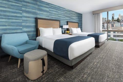 Unit with 2 Queen size beds