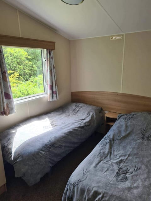 Twin single bedroom 