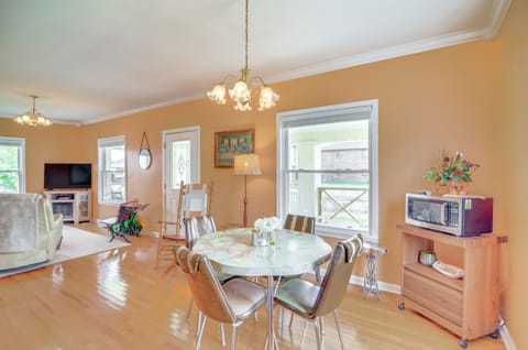 Dining Area | 1st Floor