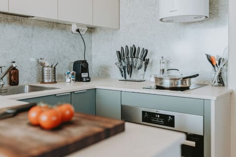 Being just a few minutes walk from excellent local and international food markets, you can cook your favourite meals in this new, well stocked kitchen. Hyvää ruokahalua!