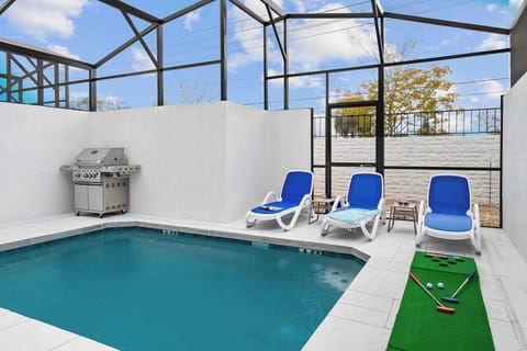 Private Pool & Patio