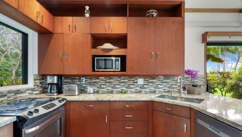 Kitchen is fully equipped to enjoy home cooked meals