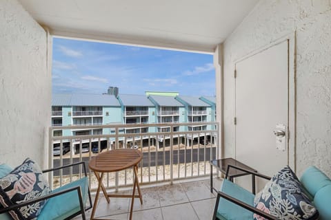 Welcome to Sugar Beach 315!