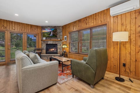 6-web-or-mls-Black Canyon B2-13