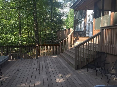 Large outdoor porch in back