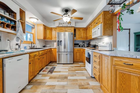 Kitchen | Cooking Basics | Coffee Maker | 1st Floor