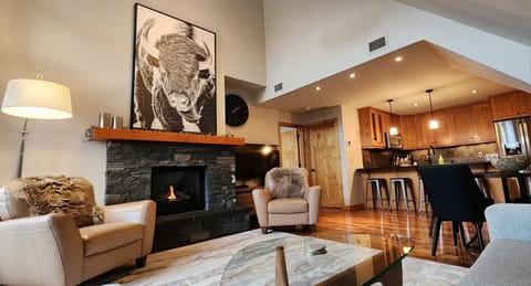 Welcome to Rundle Cliffs Lodge #406!