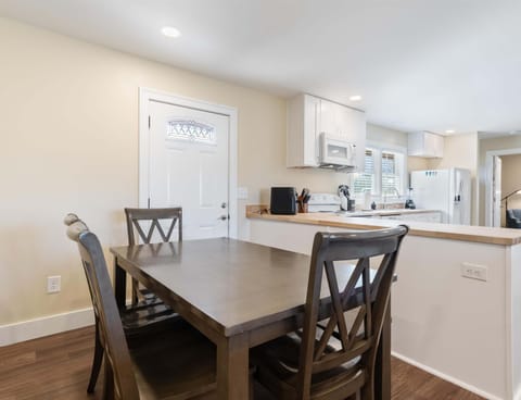 Kitchen nook with table and seating for 6