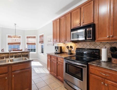 Fully equipped kitchen