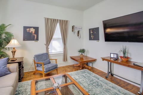 Hot Springs Vacation Rental | 3BR | 1.5BA | 1,060 Sq Ft | 2 Steps Required