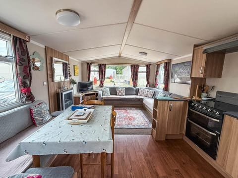 This practical setup offers the flexibility to dine in whenever you choose