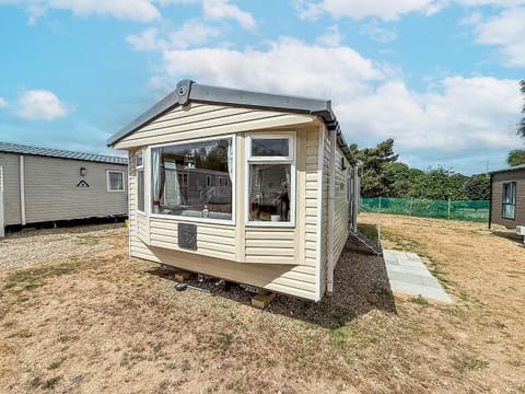 Enjoy the outdoor space of your caravan at Caldecott Hall Country Park