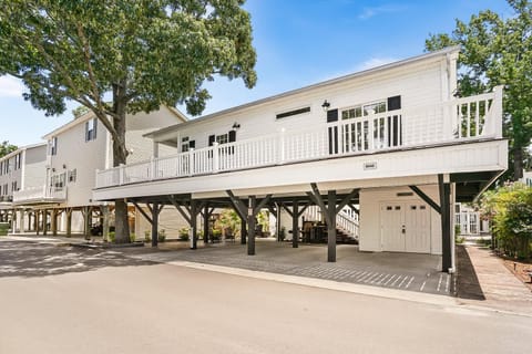 Spacious elevated deck perfect for morning coffee or evening relaxation