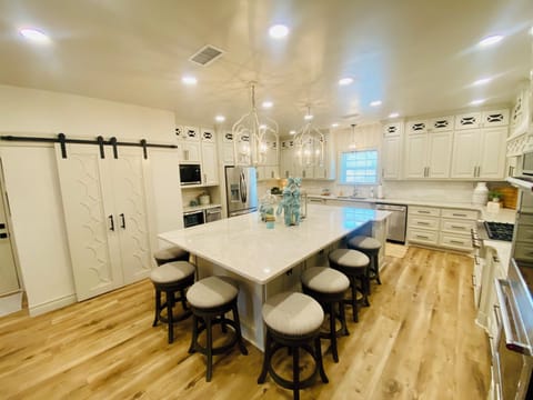 Lodge Kitchen with seating for 10