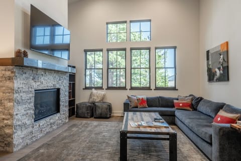 Living Room, TV, Gas Fireplace , Sectional Couch, Arm Chair (reclining)