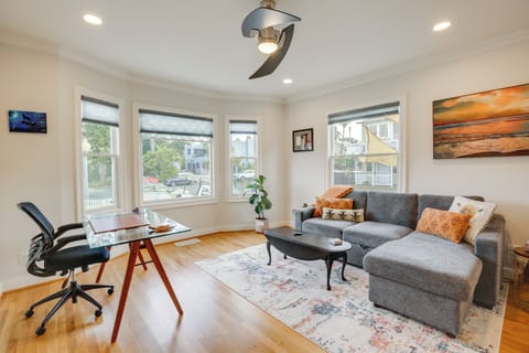 San Diego Vacation Rental | 1BR | 1BA | 1,200 Sq Ft | Steps Required