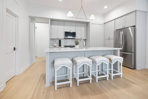 Bright & Modern Kitchen with Island Seating