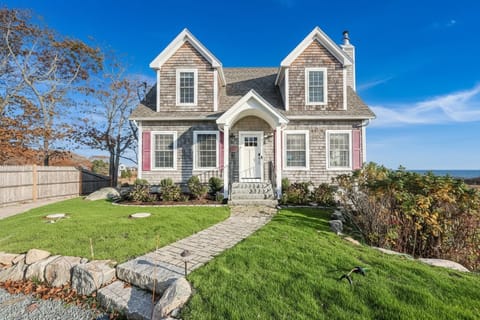 Welcome to Cape Hedge House!