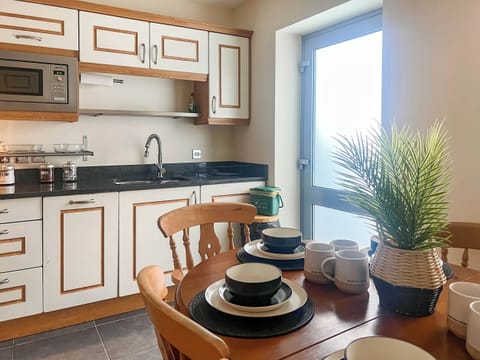 Kitchen/diner | Marina Escape, Swansea