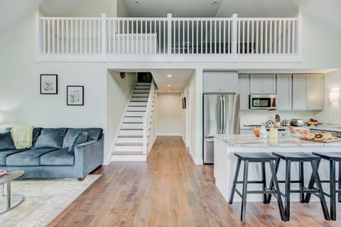 "Perfect layout for a friends getaway weekend!"