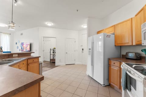 Open Kitchen #Disney #Parks #kingdom #springs #poolhouse #Vacation #Rental #waterpark #davenport #Kissimmee #Orlando #universal #citywalk #legoland #shortstay #longstay
