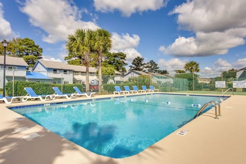 Little River Vacation Rental | 2BR | 2.5BA | Stairs Required | 1,435 Sq Ft