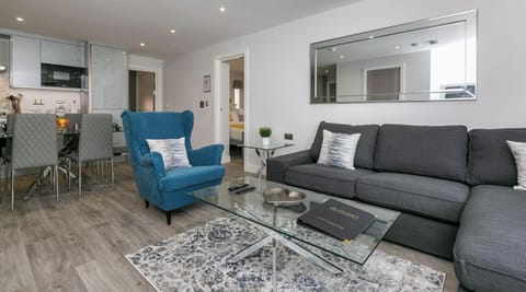 Superior Apartment - Living/Kitchen