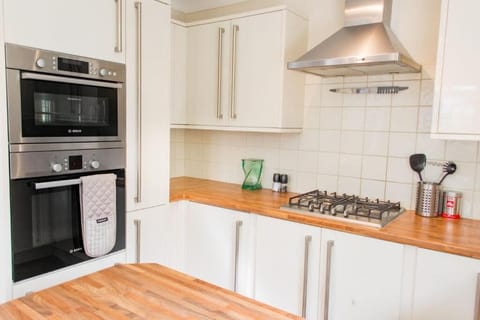 Laylands Yard, Wells-next-the-Sea - Host & Stay