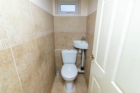 Communal first floor WC 🚽 