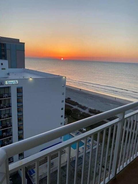 Private 9th Floor Balcony