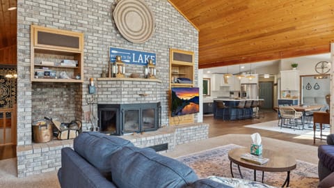 Main level great room